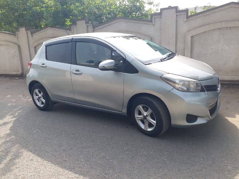 Toyota Vitz 2012 14