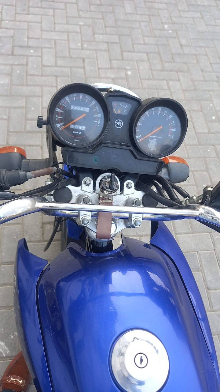 Yamaha YBR 125G 2022 4