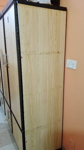 3 door wardrobe for sale 0