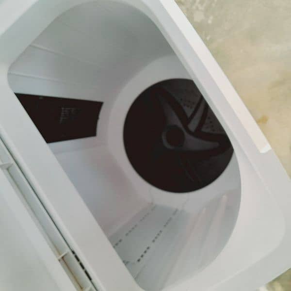 Washing machine with dryers 0