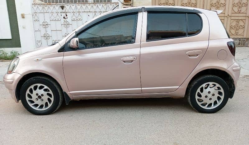 Toyota Vitz 2001 2