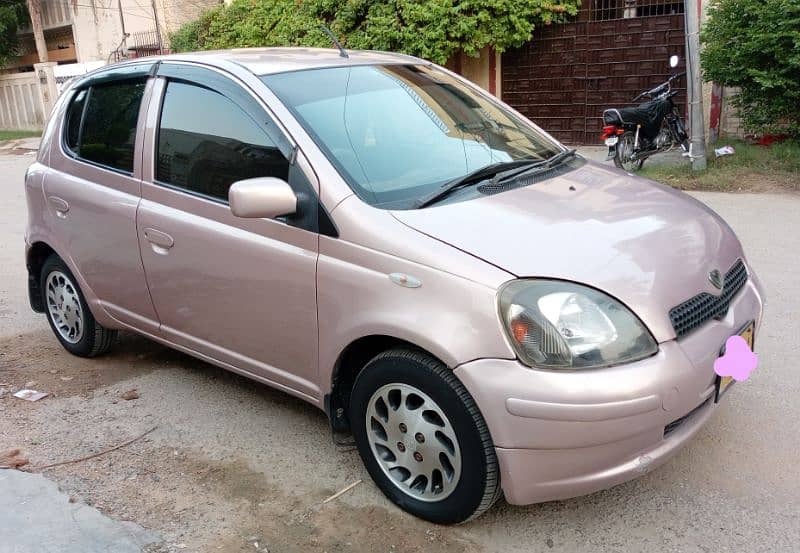 Toyota Vitz 2001 7