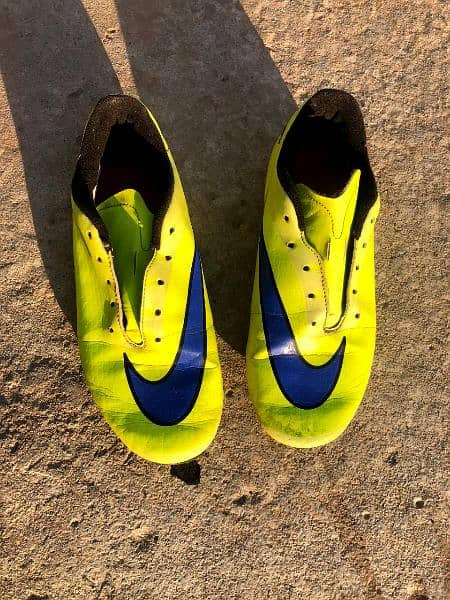 Nike hyper venom boots 1