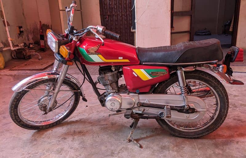 Honda CG 1997 model outclassed condition 0