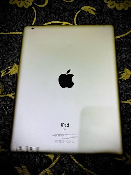 Apple ipad 2nd gen for sale condition is 10 by 8 and no bypass 4