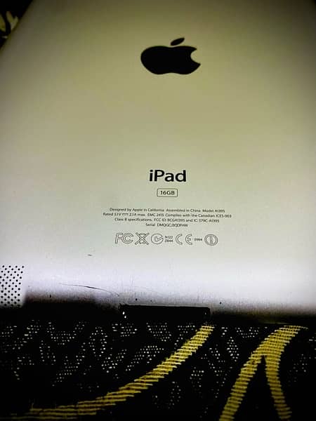 Apple ipad 2nd gen for sale condition is 10 by 8 and no bypass 9