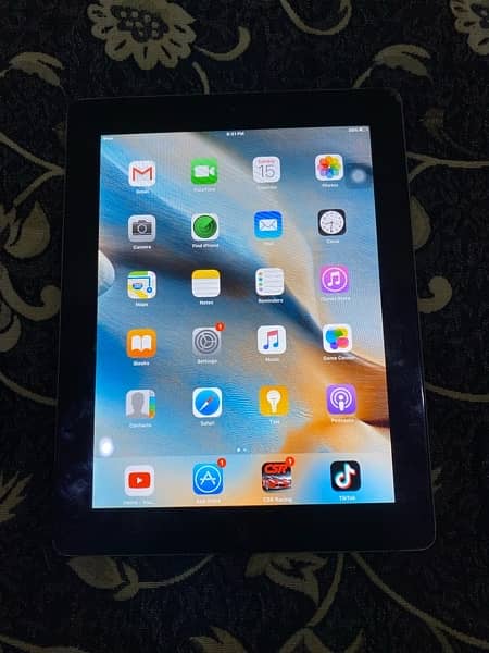 Apple ipad 2nd gen for sale condition is 10 by 8 and no bypass 10