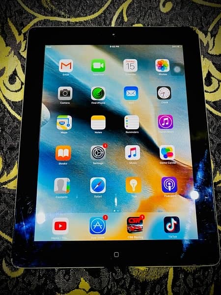 Apple ipad 2nd gen for sale condition is 10 by 8 and no bypass 11