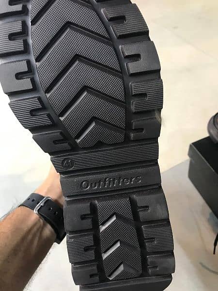 outfitters shoe brand new 5