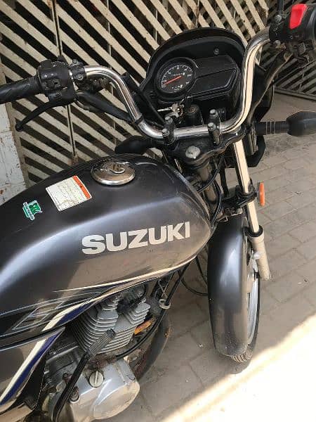 110 BIKE SUZUKI 0