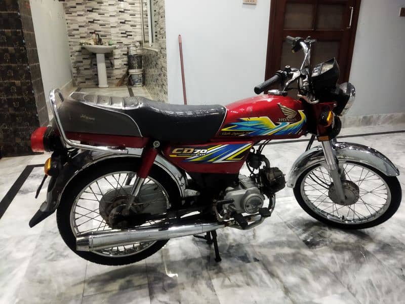 CD 70 HONDA BIKE 2