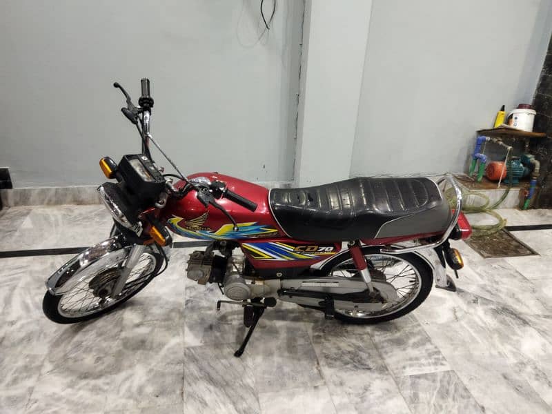 CD 70 HONDA BIKE 7