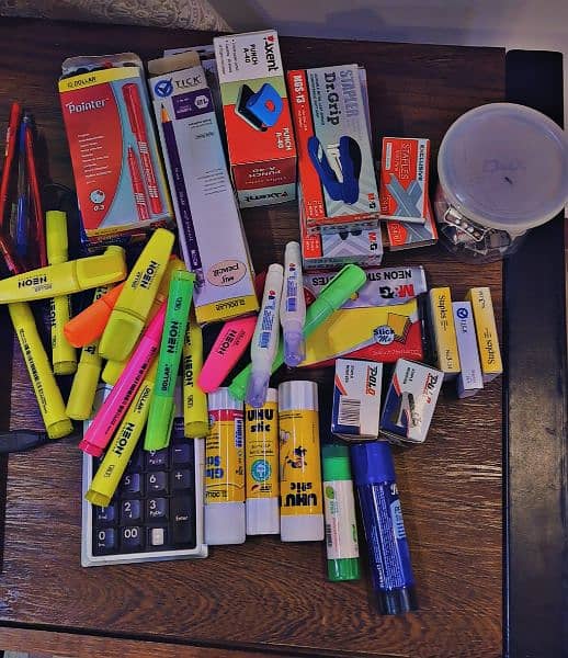 Highlighter | Stapler | Pens | Sticky Notes | Pencil | Stationary 0