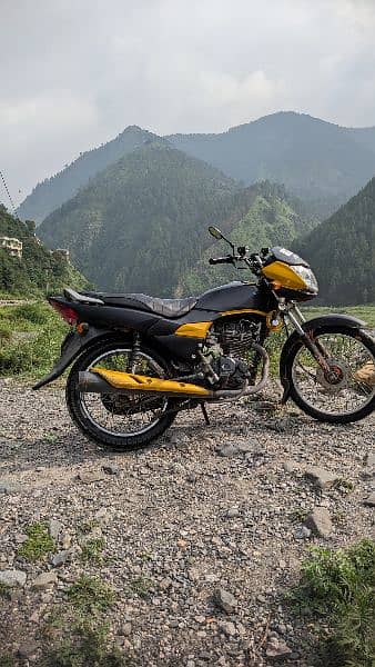 Honda 125 dream 2018 model Islamabad number no open 6