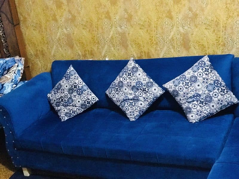 7 Seater New Brand Sofa. . only One Week Used 3