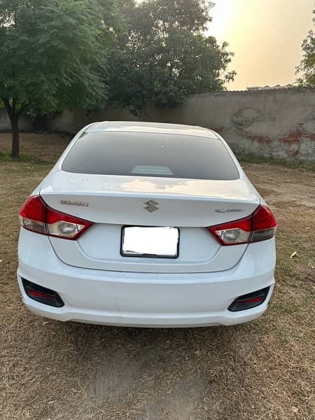 honda city Suzuki Ciaz 2017 1