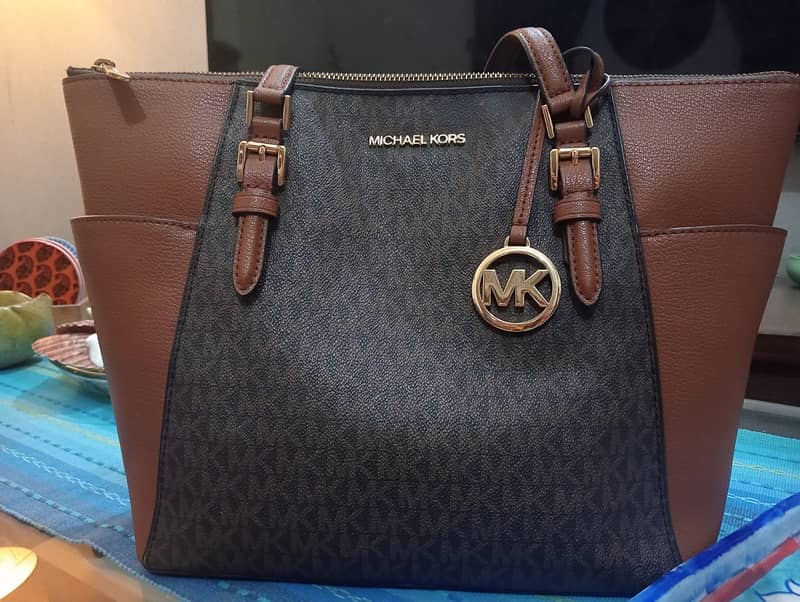 Michael kors original bag 1