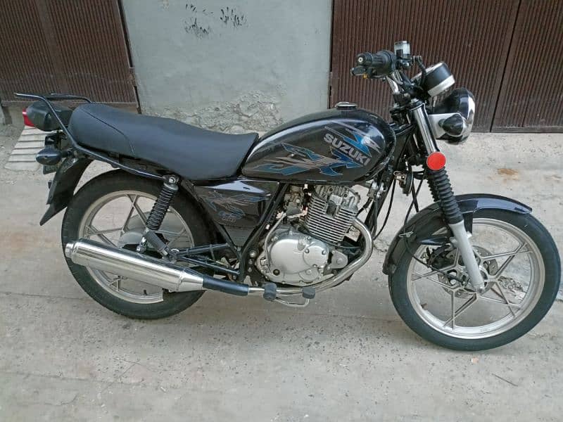 Suzuki gs 150 special edition 1