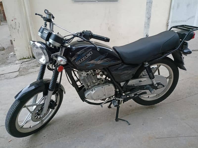 Suzuki gs 150 special edition 4