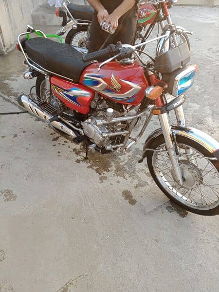 CG 125 motorcycle new condition 1