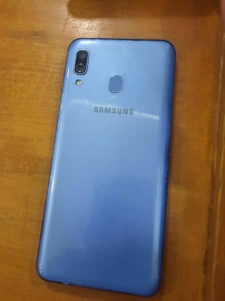 Samsung A30 1