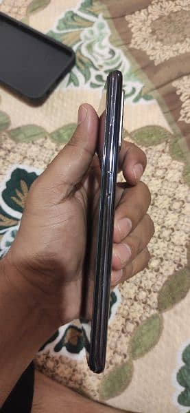 oppo f19 lush condition 4