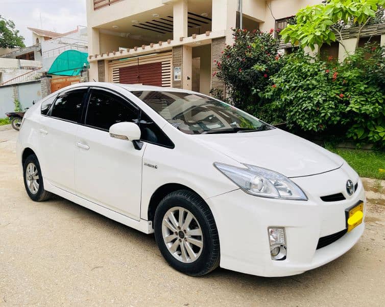 Toyota Prius 2011 7