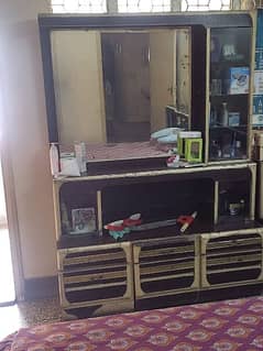 dressing table