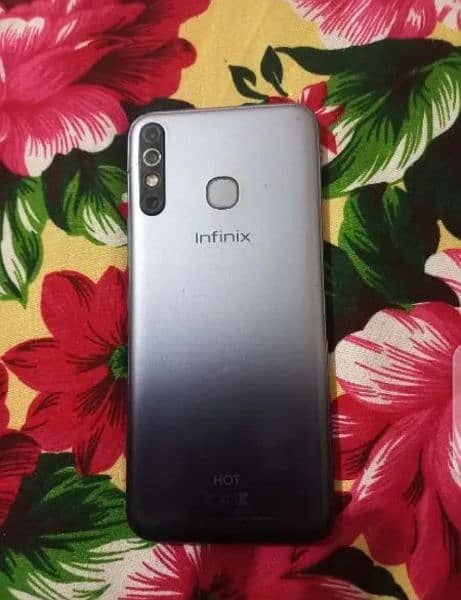 Infinix Hot 8 (4gb 64gb) only mobile 2