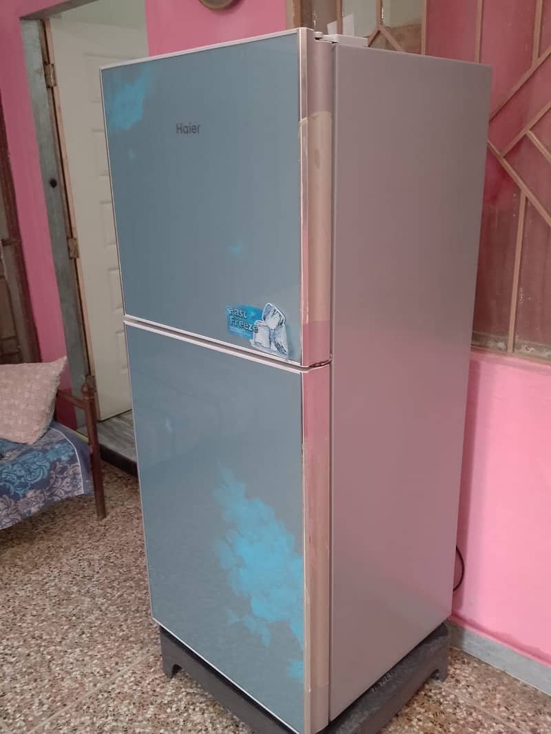 Haier Fridge-HRF 342M 1