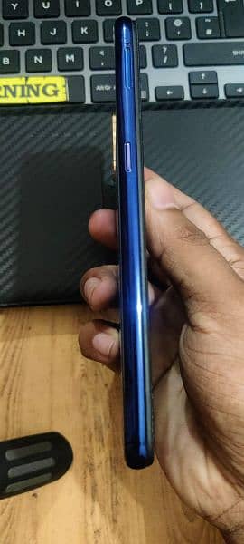 ViVo S1 4