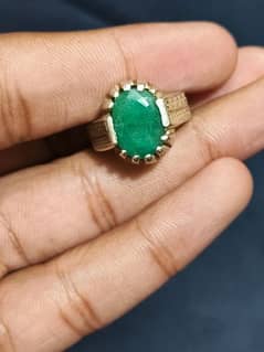 6 carat original emerald stone with silver ring