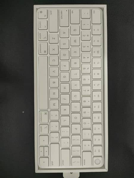 apple magic keyboard finger scan 3