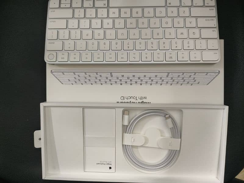 apple magic keyboard finger scan 5