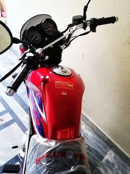 Honda CB 125F 2023 1