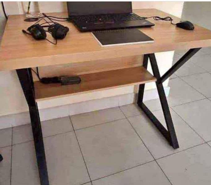 computer Table 2/4 iron farm 0