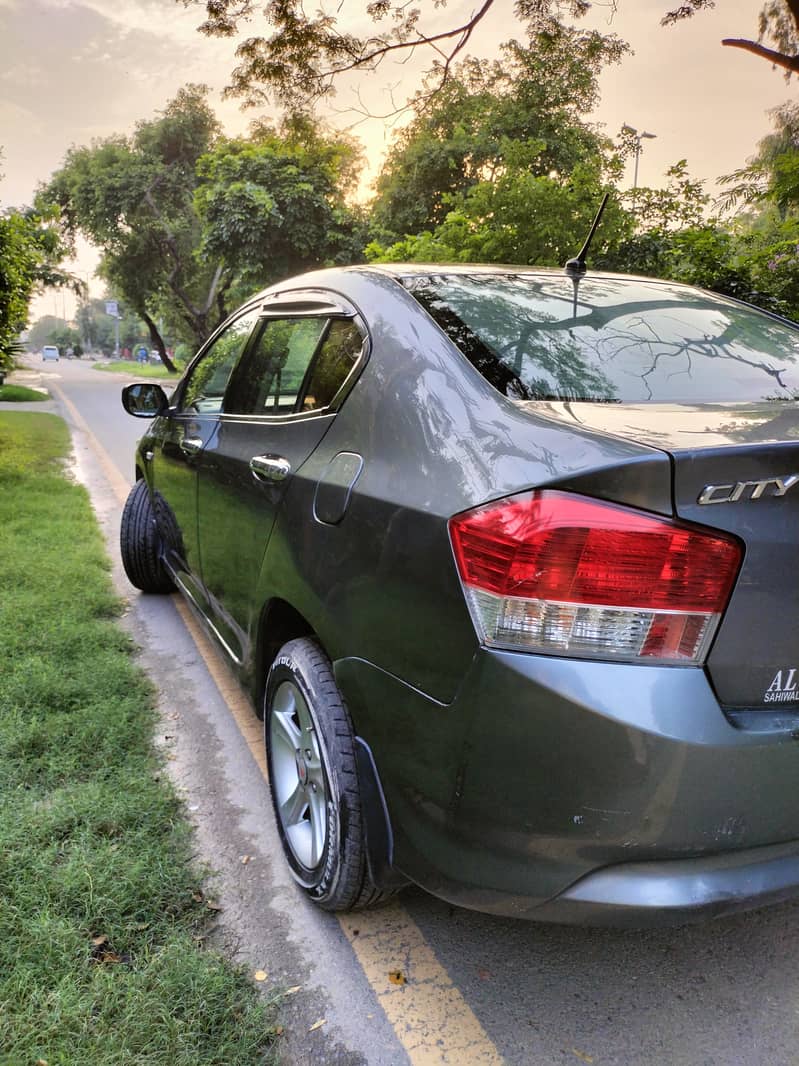 Honda city 2014 model 12