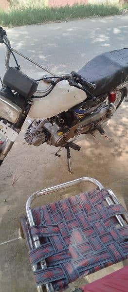 Hero bike ha urgent sale Karna ha only call 0334 8977842 10