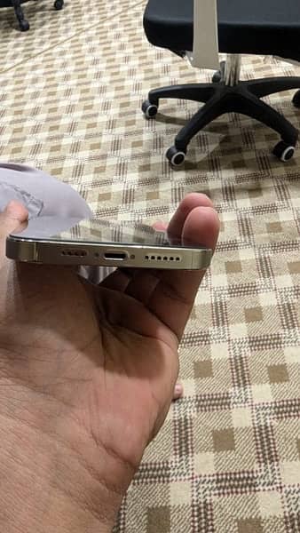 Iphone 14 pro max golden dual sim PTA approved fix priced 4