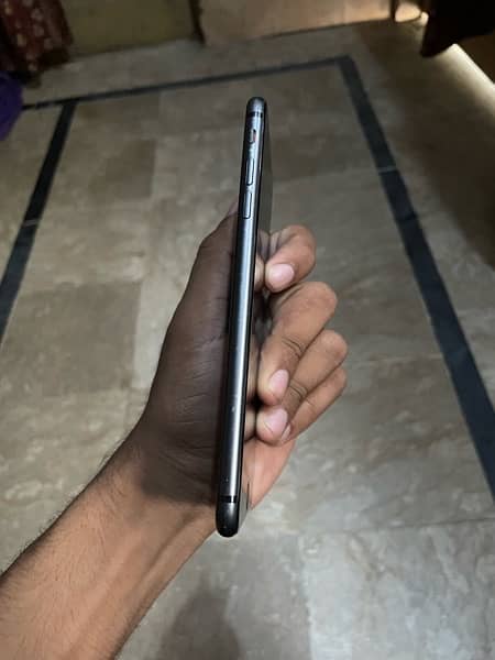 iPhone 8plus non_pta 64gb 2