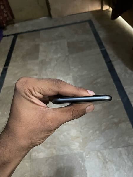 iPhone 8plus non_pta 64gb 4