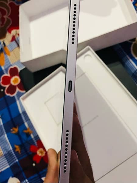 ipad 10th generation 256gb brand new box pack import from america 7