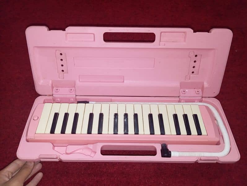 Original Yamaha melodica 32 keys 0