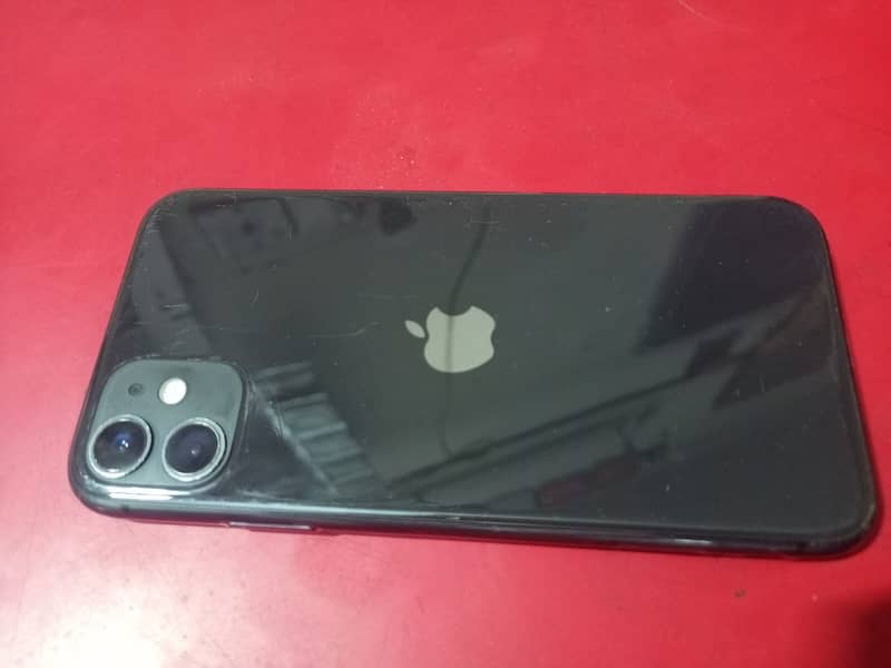 Selling I phone 11 non pta jet black 0