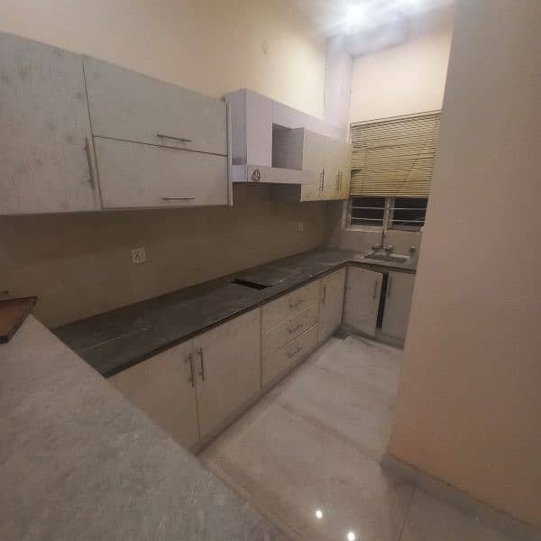 5 marla House Upper Portion For Rent in Bahria Town Lahore 1