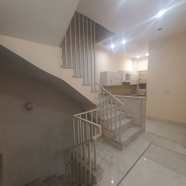 5 marla House Upper Portion For Rent in Bahria Town Lahore 8