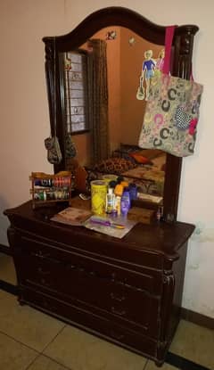 dressing table