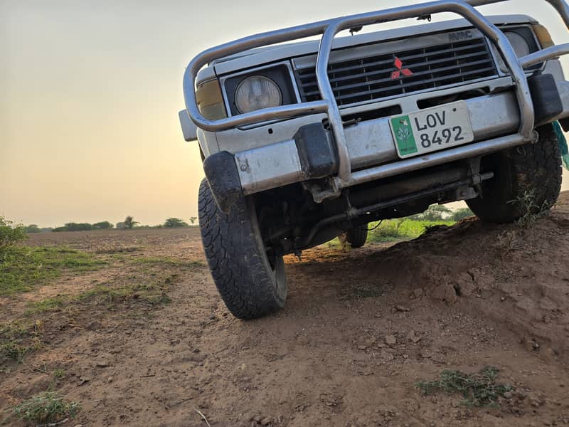 Mitsubishi Pajero 1988 imprted in 1999 3