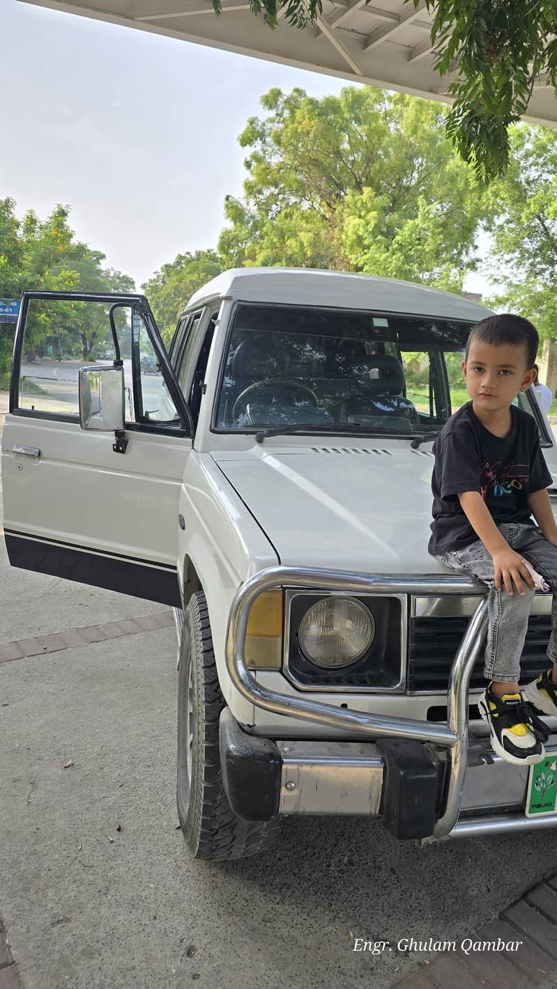 Mitsubishi Pajero 1988 imprted in 1999 13