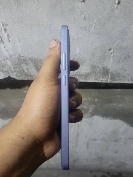 OPPO Reno 11 f 8/256     10 of 10 condition 2